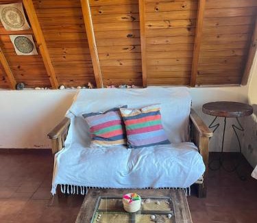 Los Acantilados House | Alpino frente al mar en Acantilados