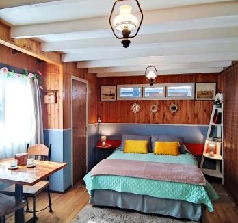 Victoria Bed & Breakfast | Victoria Cabin