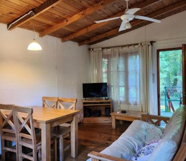 Partido de Tigre Apartment | Cabaña La Mechita con piscina