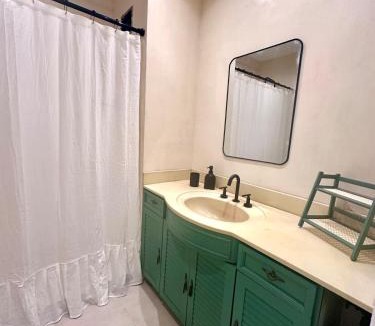 Don Torcuato Apartment | Departamento de un ambiente en Hindu Club, vista abierta!