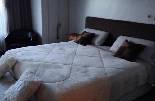 Ezeiza House | VICTORIA 3 BED AND BREAKFAST A 3KM DEL AEROPUERTO EZEIZa