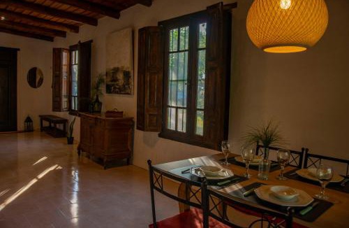 Las Flores House | Casa Manila