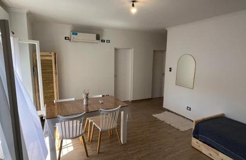 Monte Grande Apartment | Travel Suites MG Céntrico - Airport 15 min - Clínica MG - Parking Ezeiza