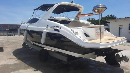 Vila Nova Boat Rental | Passeio Privativo de Lancha para 10 Pessoas em Cabo Frio ou Arraial do Cabo