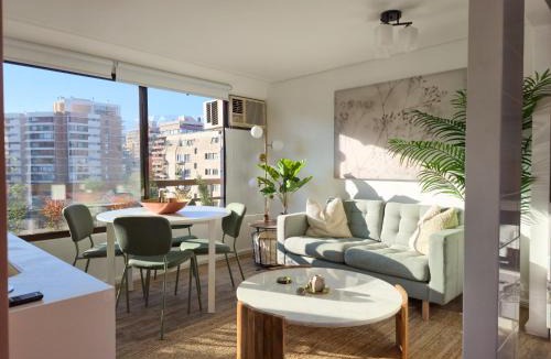 El Golf Apartment | Luminoso y central dpto Duplex en barrio El Golf - Costanera Center
