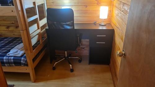 Pucon House | Cabaña Victoria -Español & English- Naturaleza, Río, Bosque, Starlink Wifi