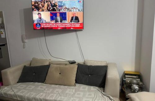 General San Martin Apartment | alquiler por dia a pasos Avenida Corrientes Y Gascon 1 o 2 personas wifi parrilla balcon Solicitamos Seña y número de contacto