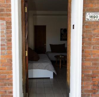 Martinez Apartment | DEPARTAMENTO cerca de CABA hasta 4 personas Parking Gratis Patio ideal familias estadias cortas por Trabajo Recitales Salud y Capacitaciones