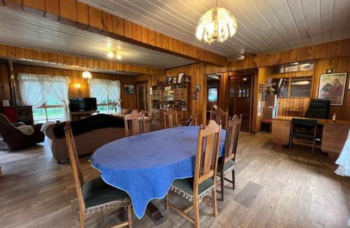 Loncoche Bed & Breakfast | Charming Room in Rustic Wood House w Breakfast