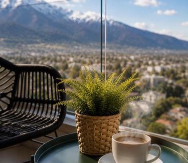 Santiago Apartment | Vista Cordillera Nevada, Piso 15, Metro Plaza Egaña, Parking