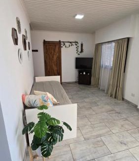 Lujan House | Casa céntrica, a cuadras de la Basílica!