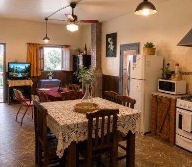 San Juan House | El Indio - Casa de Campo con Piscina y Parrilla
