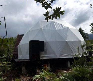 Hornopiren National Park House | Refugio Volcán Hornopiren