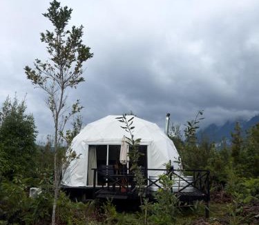 Hornopiren National Park House | Refugio Volcán Hornopiren