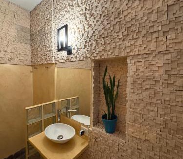 Buenos Aires Central Business District House | Confortable Habitacion en casa particular con baño compartido