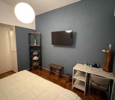 Buenos Aires Central Business District House | Confortable Habitacion en casa particular con baño compartido