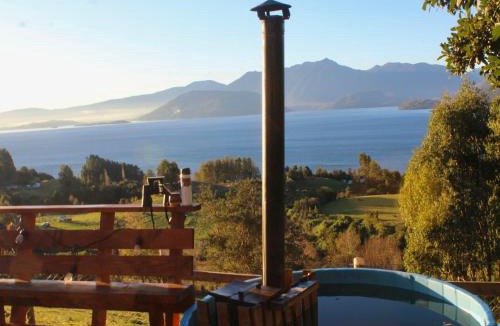 Llifen House | El Tilo Cabin - Hot Tub & Lake Ranco Views