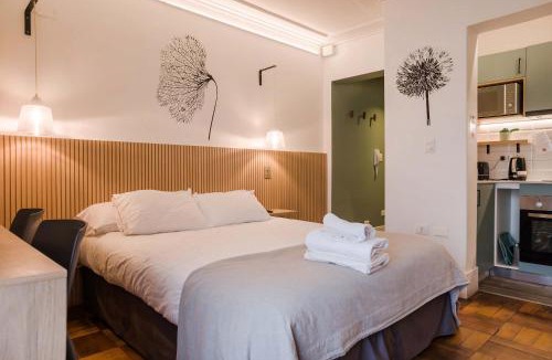 Barrio Italia Apartment | Bright & Modern studio Stay in Emilio Vaisse