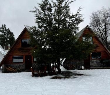 Pinto Ski Chalet | Cabañas Familiares Camino a Termas de Chillán
