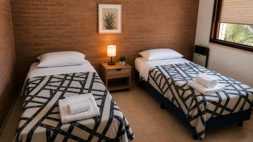 Don Torcuato House | Habitación con baño privado