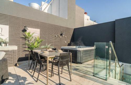 Apoquindo Apartment | HOM I AltoLasCondes I Parking I Terraza I Jacuzzi