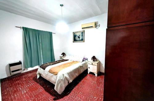 San Juan House | La Casa de Pilar - Casa Completa con Cochera y Patio