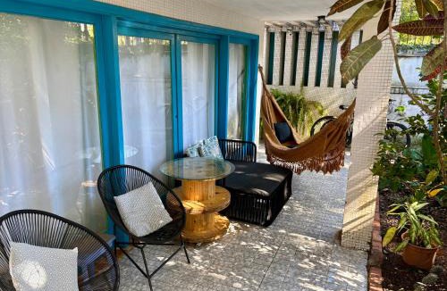 Jardim Centenario House | Pousada Enseada Guarujá