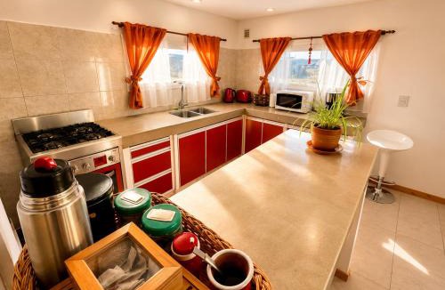 Macrozona Meseta Cerro Calafate House | Alba Austral, casa amplia y luminosa