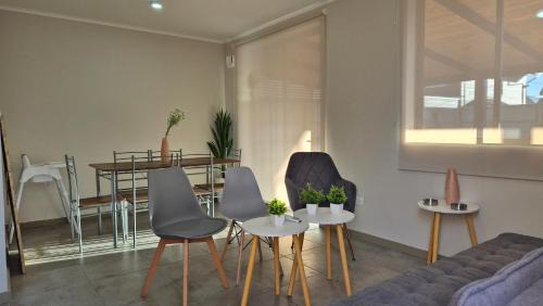 Talca House | Casa Residencial III Las Rastras San Valentín - Factura - WIFI - Parking - Convenio Empresas - RENTCOVAC