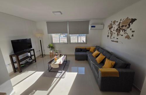 Neuquen Apartment | Lucero 1 - Moderno Triplex con Patio y Cochera Doble