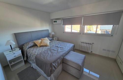 Neuquen Apartment | Lucero 1 - Moderno Triplex con Patio y Cochera Doble