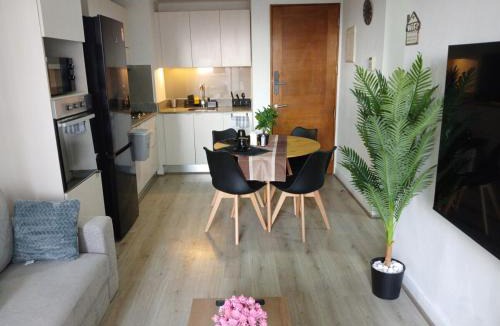 Independencia Apartment | Moderno Depto 2D2B con parking a pasos del Metro
