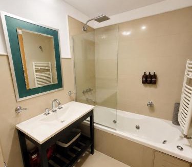 Puerto Madryn Apartment | AC suites, vista al mar !
