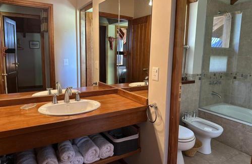 Villa Arelauquen Ski Chalet | House in Arelauquen Golf Club with 4 bedrooms