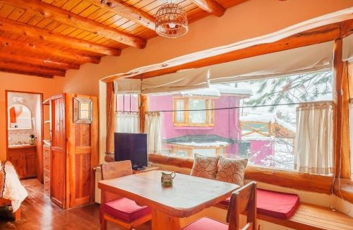 Villa Catedral Apartment | LA AURORA BOREAL cab Quechu a 350 metros de la base del Cerro Catedral con desayuno opcional