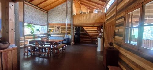 Hijuelas House | Hostal Arboretum cafeteria & jardin