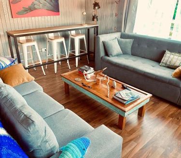 Castro House | Refugio Ballena Hostel