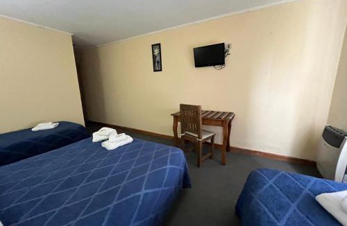 Comandante Luis Piedrabuena Hotel | Hotel Rio Santa Cruz