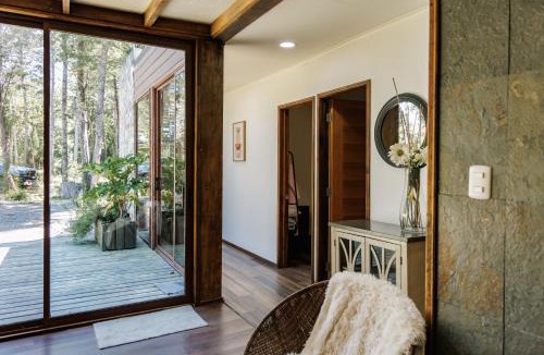 Puerto Varas House | Refugio Los Coigues Casa en bosque con tinaja