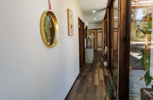 Puerto Varas House | Refugio Los Coigues Casa en bosque con tinaja