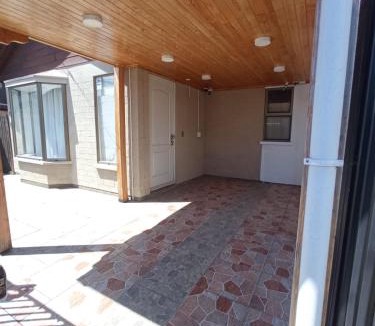 Temuco House | Casa Labranza estacionamiento 2 dormitorios amoblada Jorge Alessandri 0979
