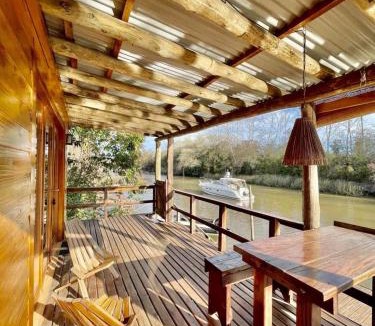 Partido de Tigre House | Eco Cabaña Río con Pileta privada