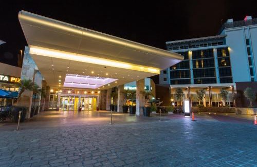 Maipu Hotel | Esplendor by Wyndham Mendoza