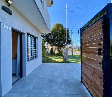 Las Colinas de Peralta Ramos Apartment | Departamento tipo casa a Estrenar en Mar del Plata proximo Mogotes, a las playas del sur y El Faro - Somos Alojamientos MDQ - Casa Marea -