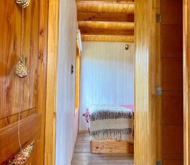 Calbuco House | Pichi I Calbuco - Tiny house-style cabin facing the lagoon