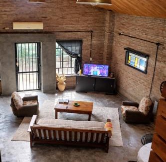 Arturo Segui House | Casa quinta con pileta en City Bell - Arturo Seguí