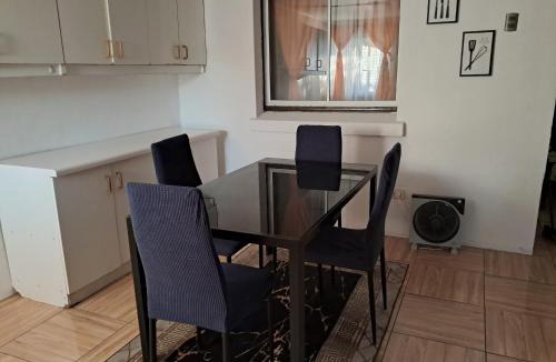 Rancagua House | Alojamiento san Francisco de Asis -Casa equipada con estacionamiento 2 dormitorios 2 baños