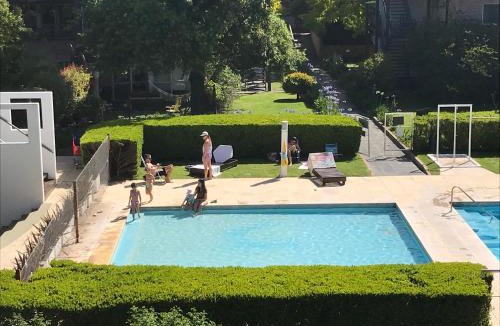 Pilar Centro Apartment | Hermoso apartamento en Country PB con parrilla propia y piscina