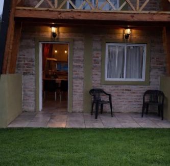 San Miguel del Monte House | Cabaña Los colibríes