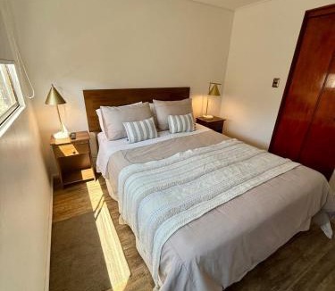 El Golf Apartment | Luminoso y central dpto Duplex en barrio El Golf - Costanera Center
